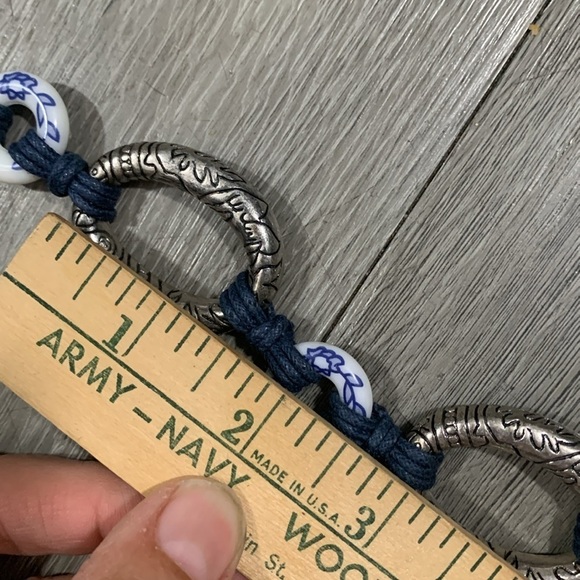 Coldwater Creek Silver with White & Blue Floral Accents Chain Belt size 1X/2x - Picture 5 of 9